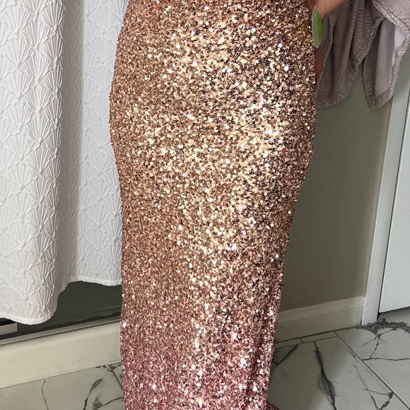 Party Gown. Ombré Pink and Gold. Sequin. - Picture 9 of 14
